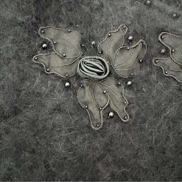 Alison H. Angora Blend Sweater Top Floral Appliqué L Black Cloud Knit Gothcore - Picture 9 of 10